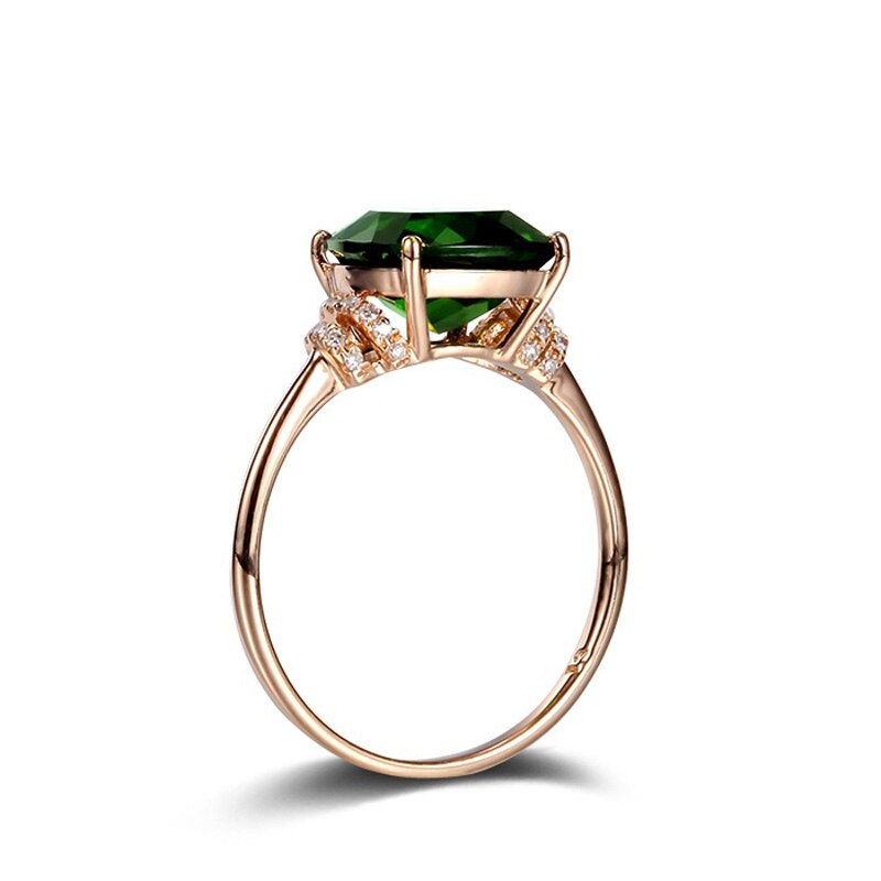 Emerald Crystal Fashion Ring